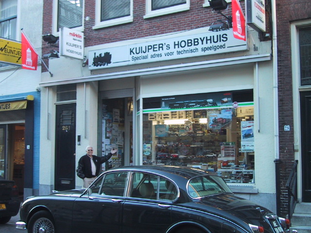 Terry Sutfin takes the point as we make an announced Hobby 
Shop Stop at Kuijpers Hobbyhuis.