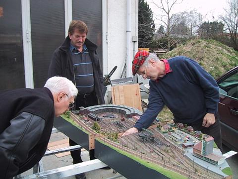 Setting up section one of Manfred's turntable